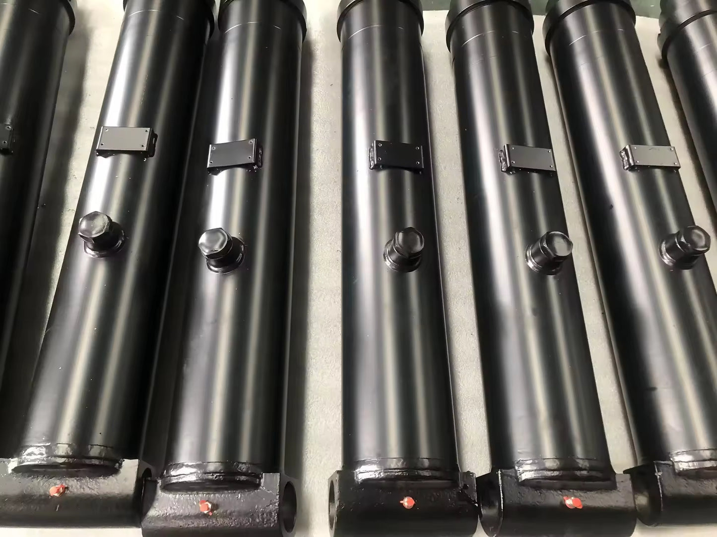 Inverted telescopic Cylinders